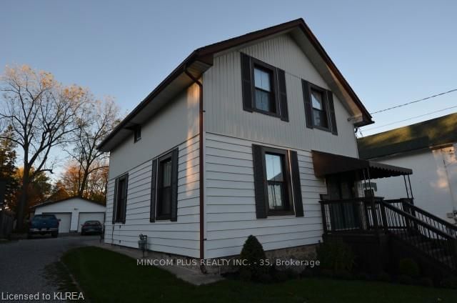 Listing Image 5