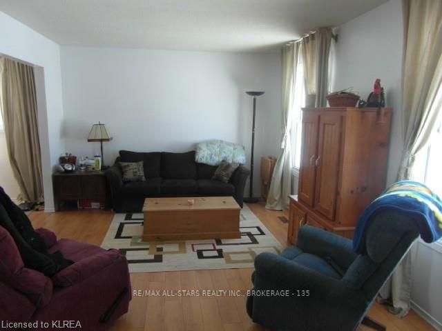 Listing Image 2