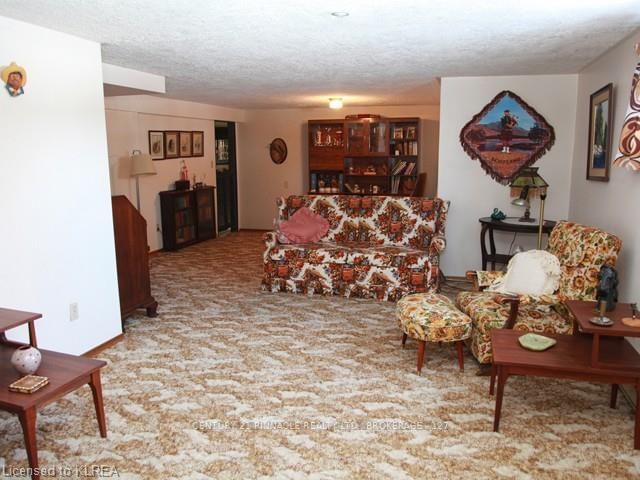 Listing Image 26