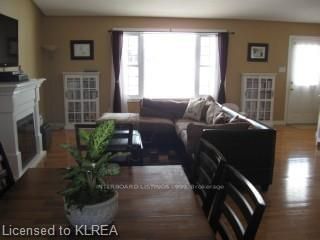 Listing photo 3