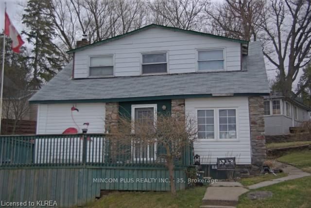 111 Hazel St, Kawartha Lakes, K0M 1L0 | Image 2