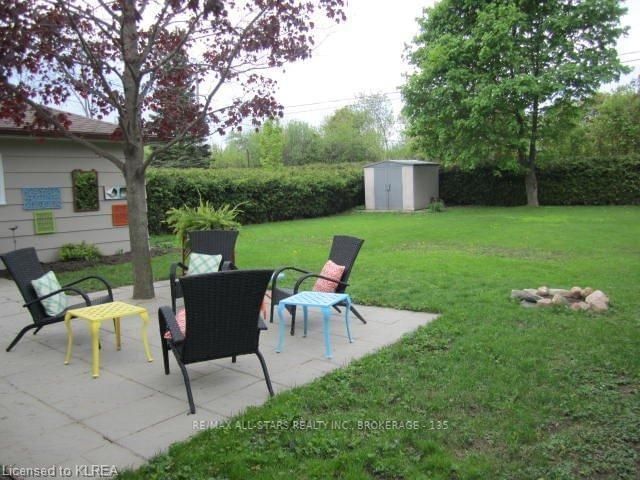 Listing Image 4