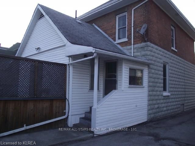 Listing Image 6