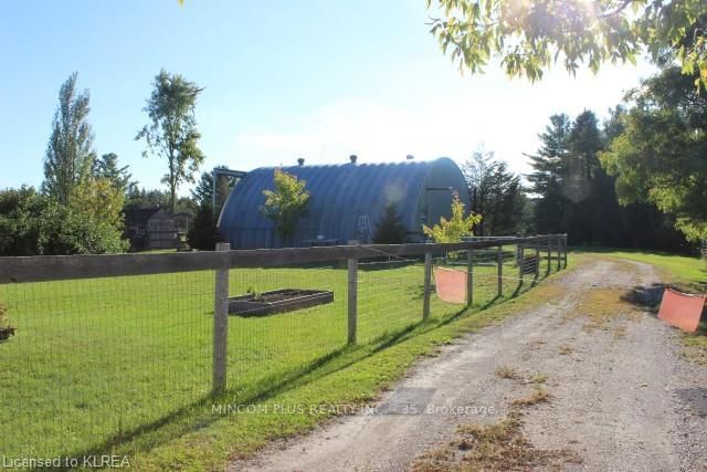 Listing Image 15