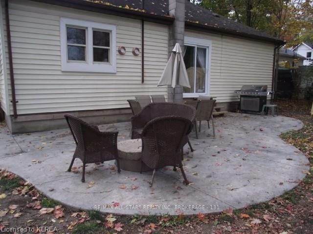 Listing Image 6