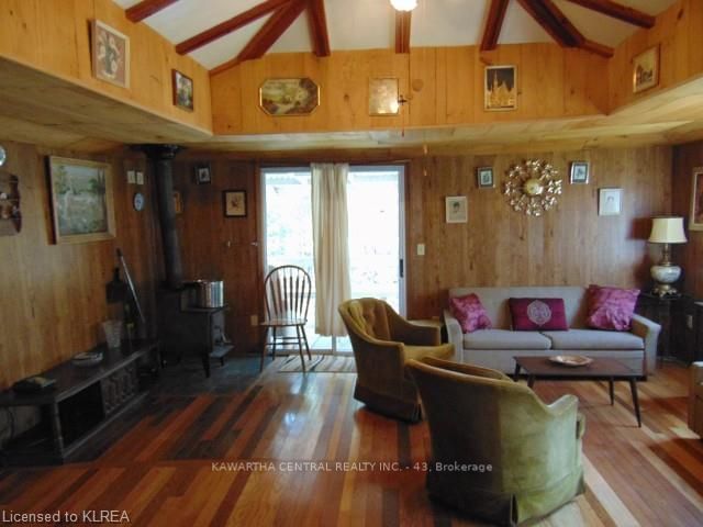 Listing Image 7