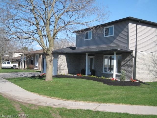 Listing Image 3