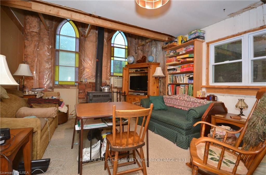 Listing Image 7