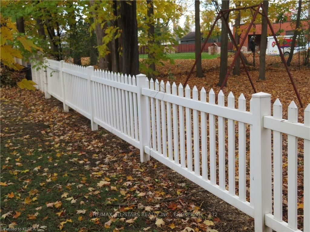Listing Image 7