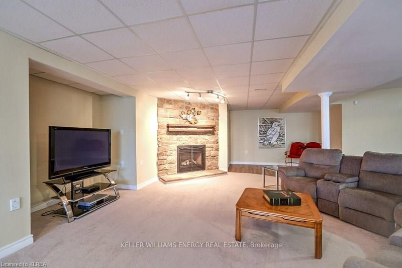 197 Mcgill Dr, Kawartha Lakes, K9V 4R4 | Image 3