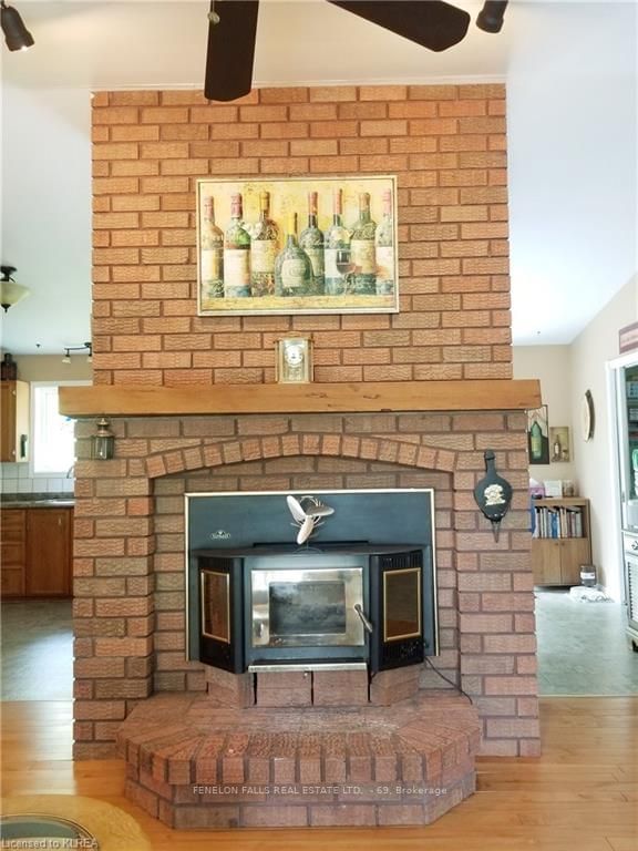 Listing Image 7