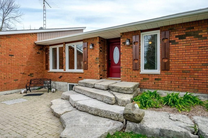 424 Bridle Rd, Kawartha Lakes, K9V 4R2 | Image 3