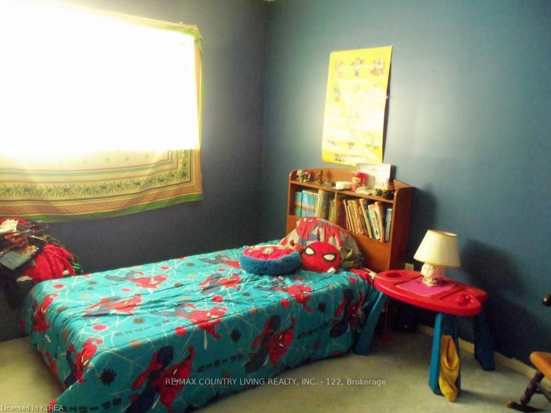 162 Hillside Dr, Kawartha Lakes, K0M 1C0 | Image 3