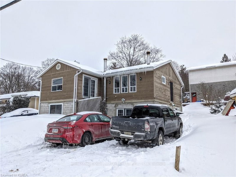 25 Silver Birch St, Kawartha Lakes, K0M 1L0 | Image 2