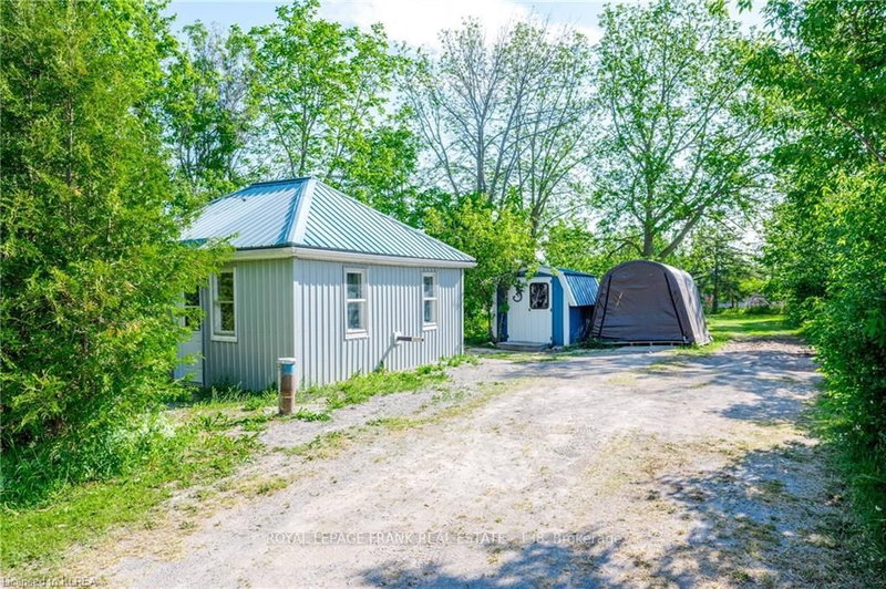 12 North St, Kawartha Lakes, K0M 1E0 | Image 2