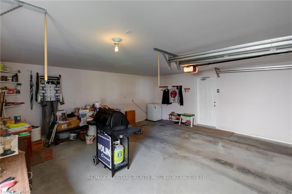 Listing Image 24
