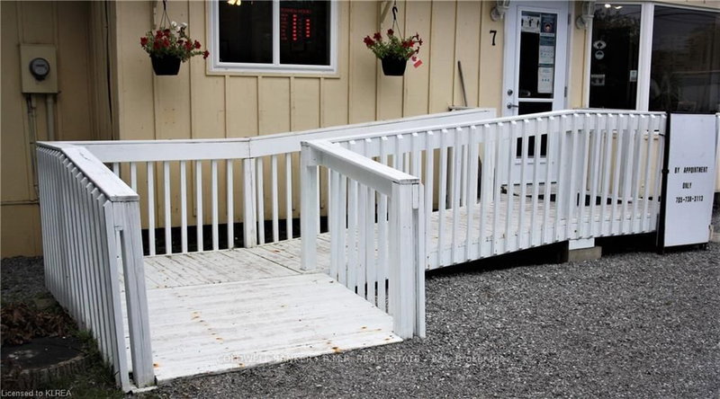 7 Kingsway Dr, Kawartha Lakes, K0M 1A0 | Image 3