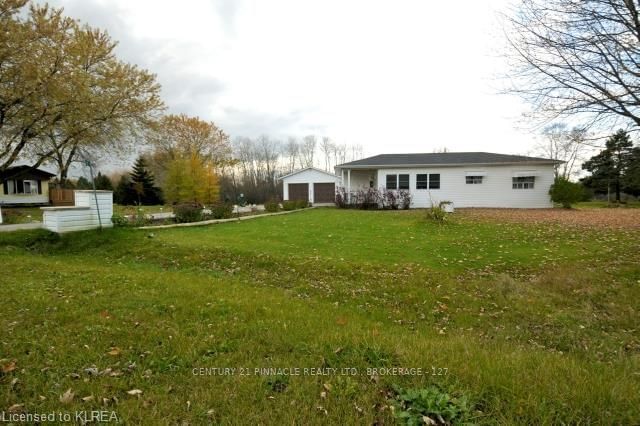 12 Stephen Crt, Kawartha Lakes, K0M 1L0 | Image 2