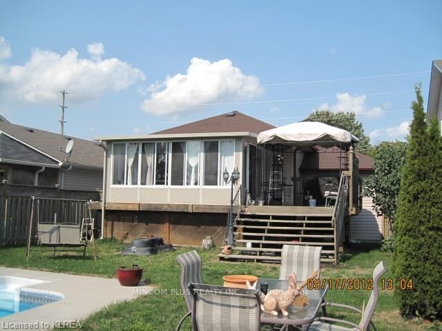 Listing Image 3