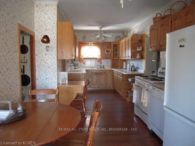 61 Francis St E, Kawartha Lakes, K0M 1N0 | Image 3