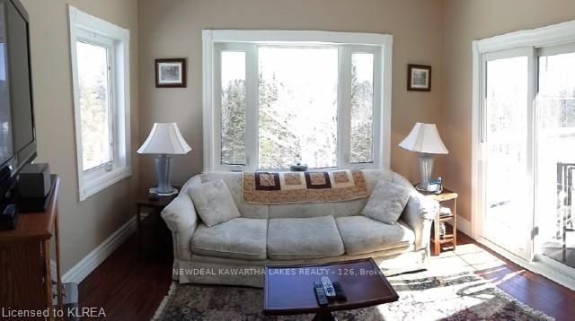 Listing Image 7