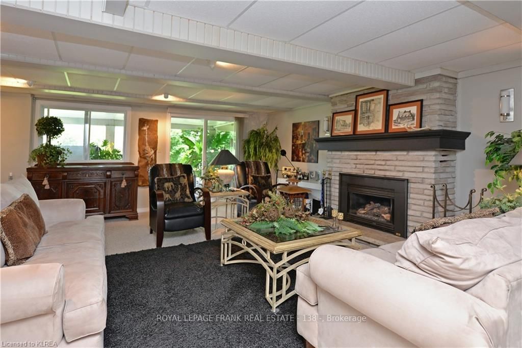 Listing Image 20