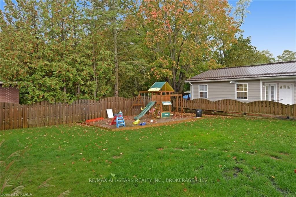 Listing Image 24