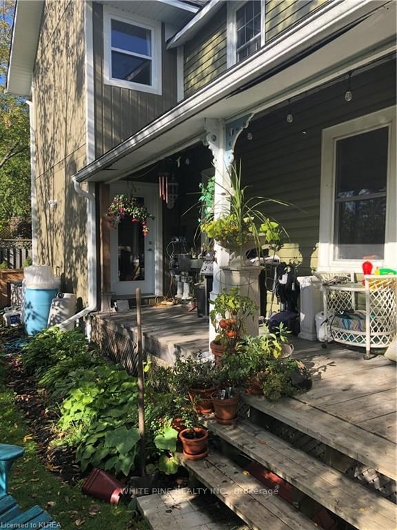 Listing Image 6