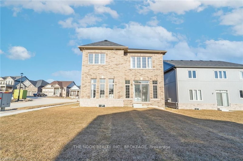 44 Bromont Dr, Cavan Monaghan, L0A 1G0 | Image 3