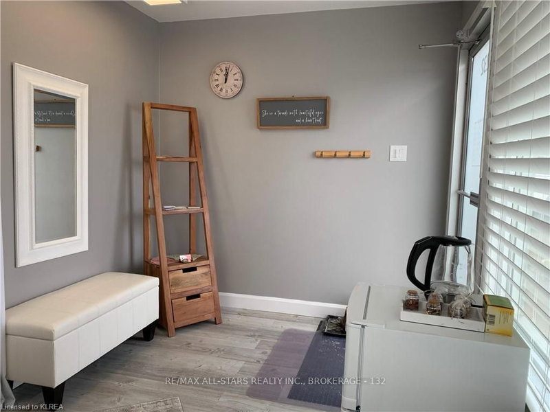 232 Main St, Kawartha Lakes, K0M 1A0 | Image 2