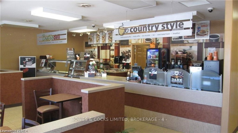 232 John St, Kawartha Lakes, L0A 1K0 | Image 2