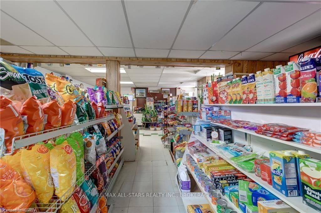 Listing Image 17