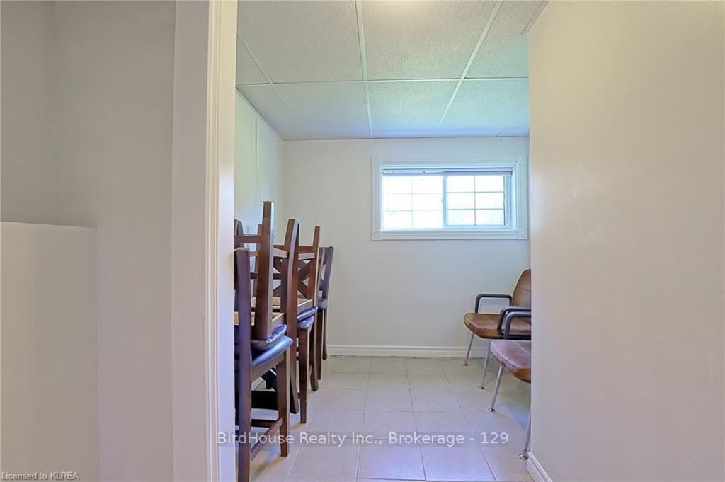 Listing Image 27