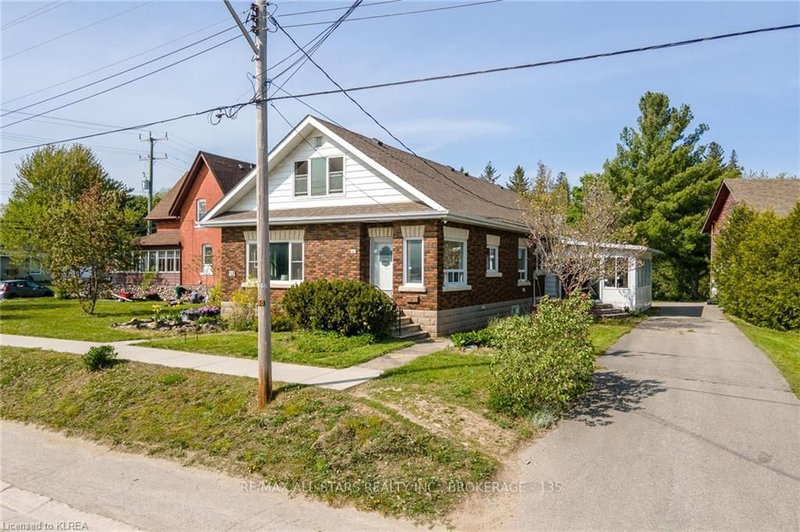 61 Francis St E, Kawartha Lakes, K0M 1N0 | Image 3