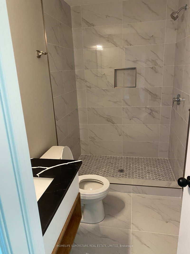 306 Jarvis St E, Fort Erie, L2A 2S8 | Image 3