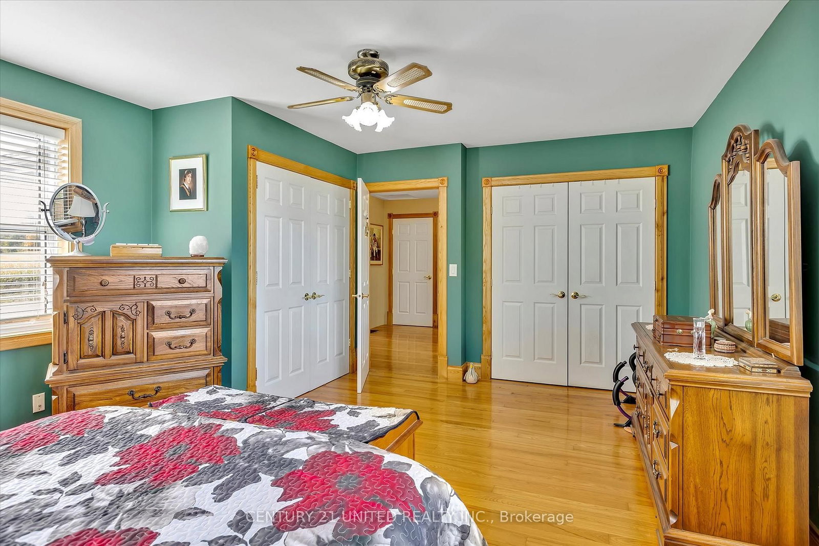 Listing Image 17