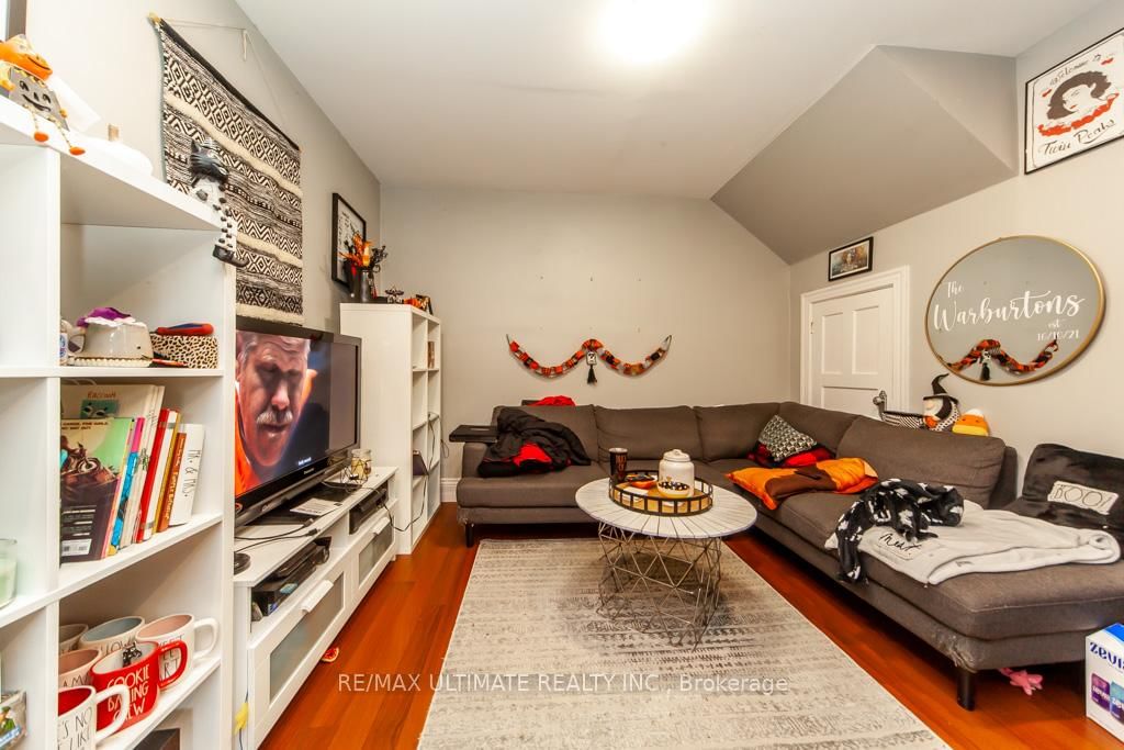 Listing Image 15
