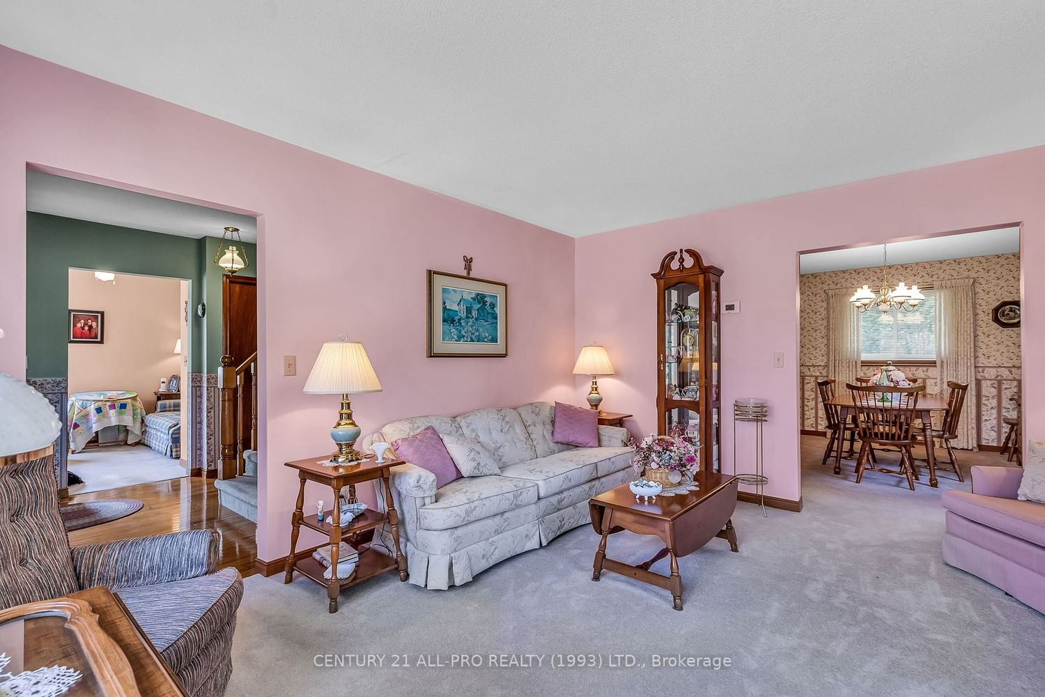 Listing Image 7