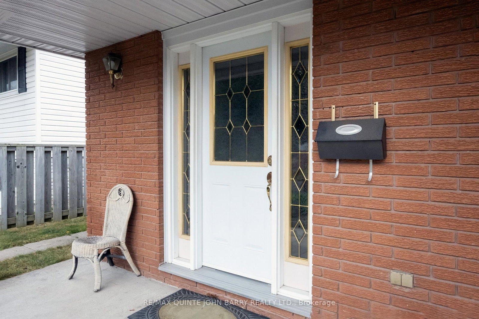 Listing Image 3