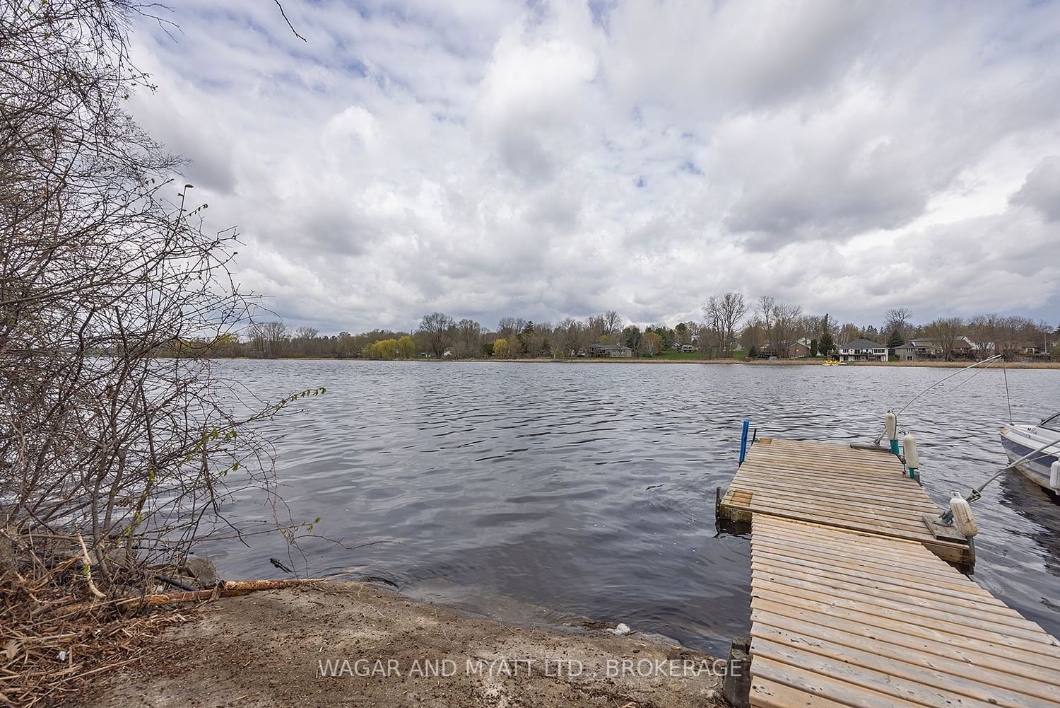 Listing Image 6