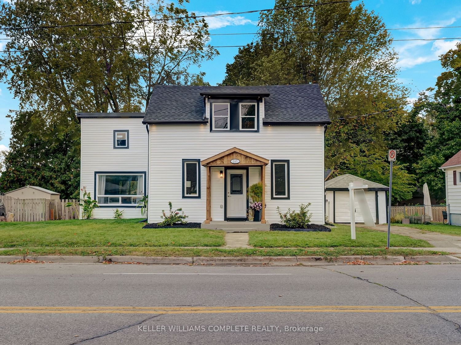 Listing photo 1