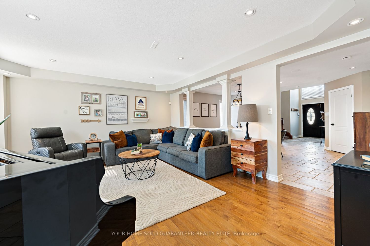 Listing Image 3