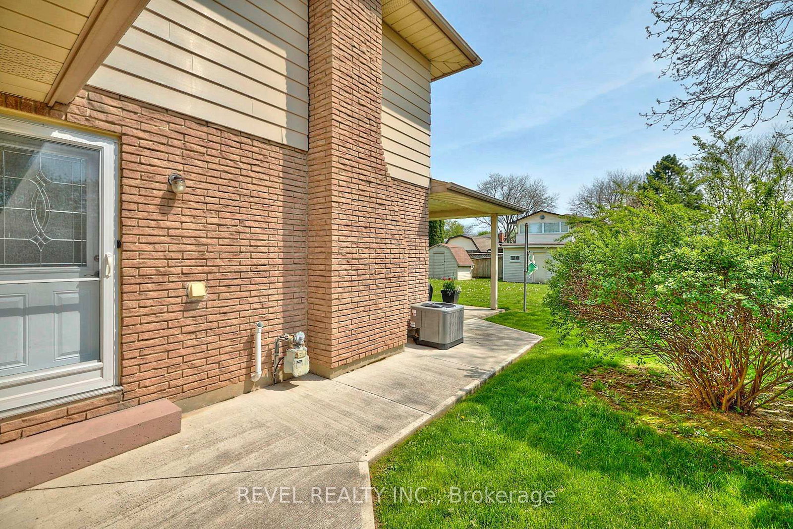 Listing Image 7