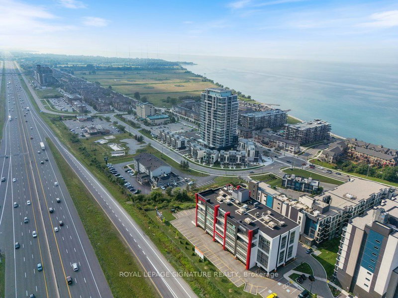 412 - 10 Concord Pl, Grimsby, L3M 0G6 | Image 3