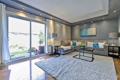 Townhouse sold at 32A-30 Regent Avenue, Hamilton, Ontario, L9B 1B3 - Falkirk - MLS: X7211650