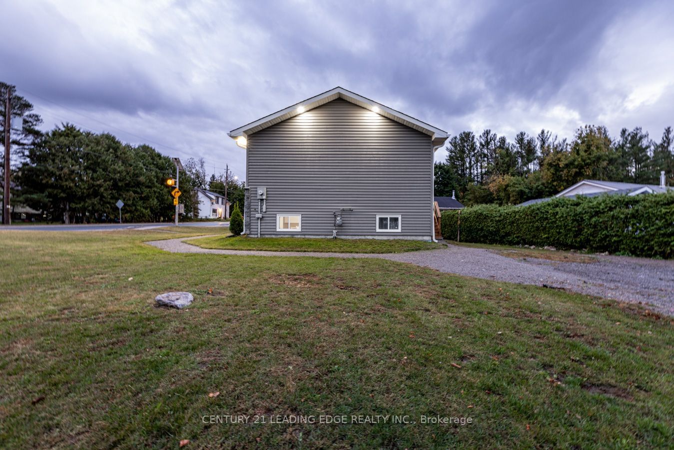 Listing Image 40