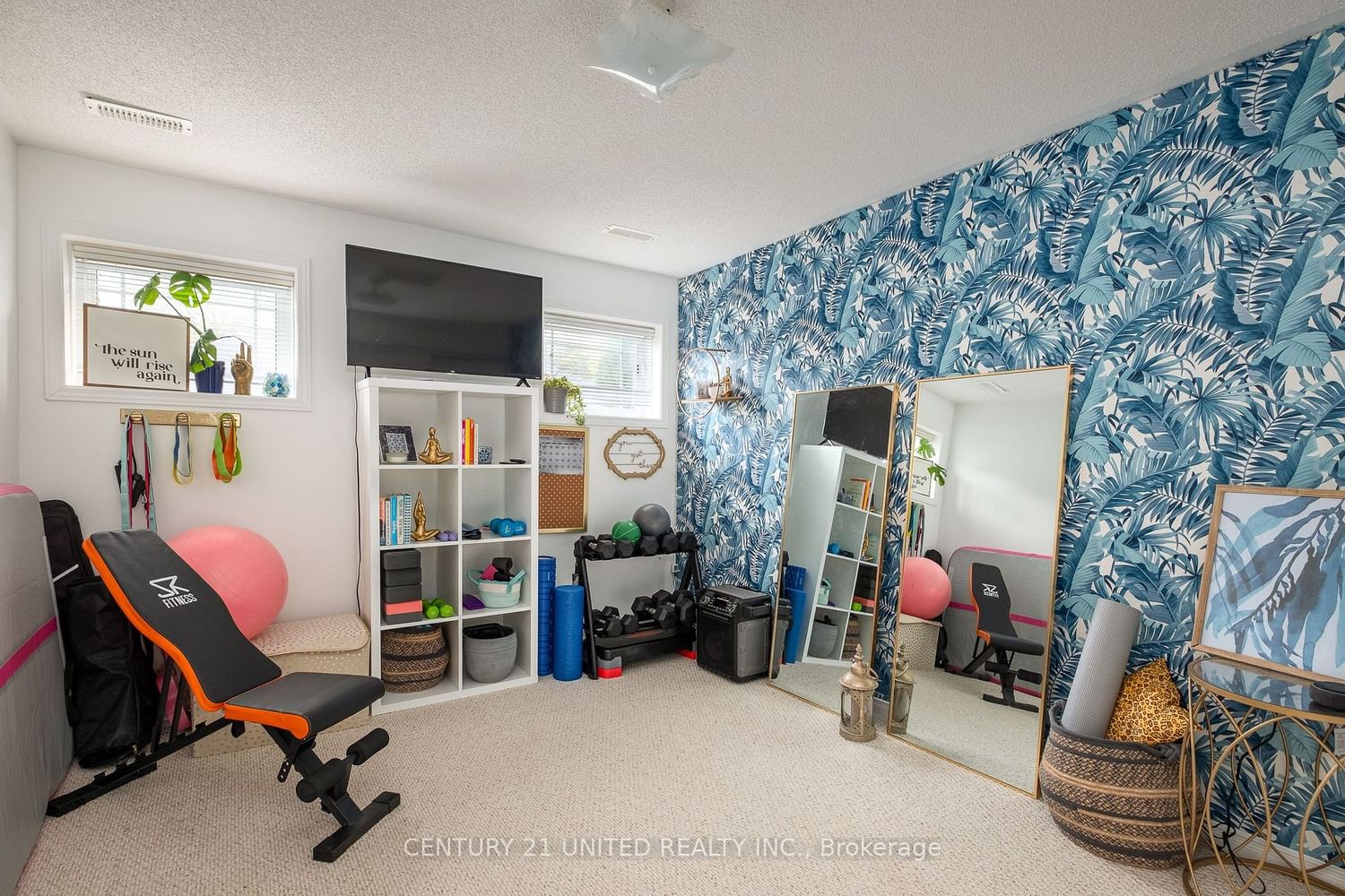 Listing Image 22