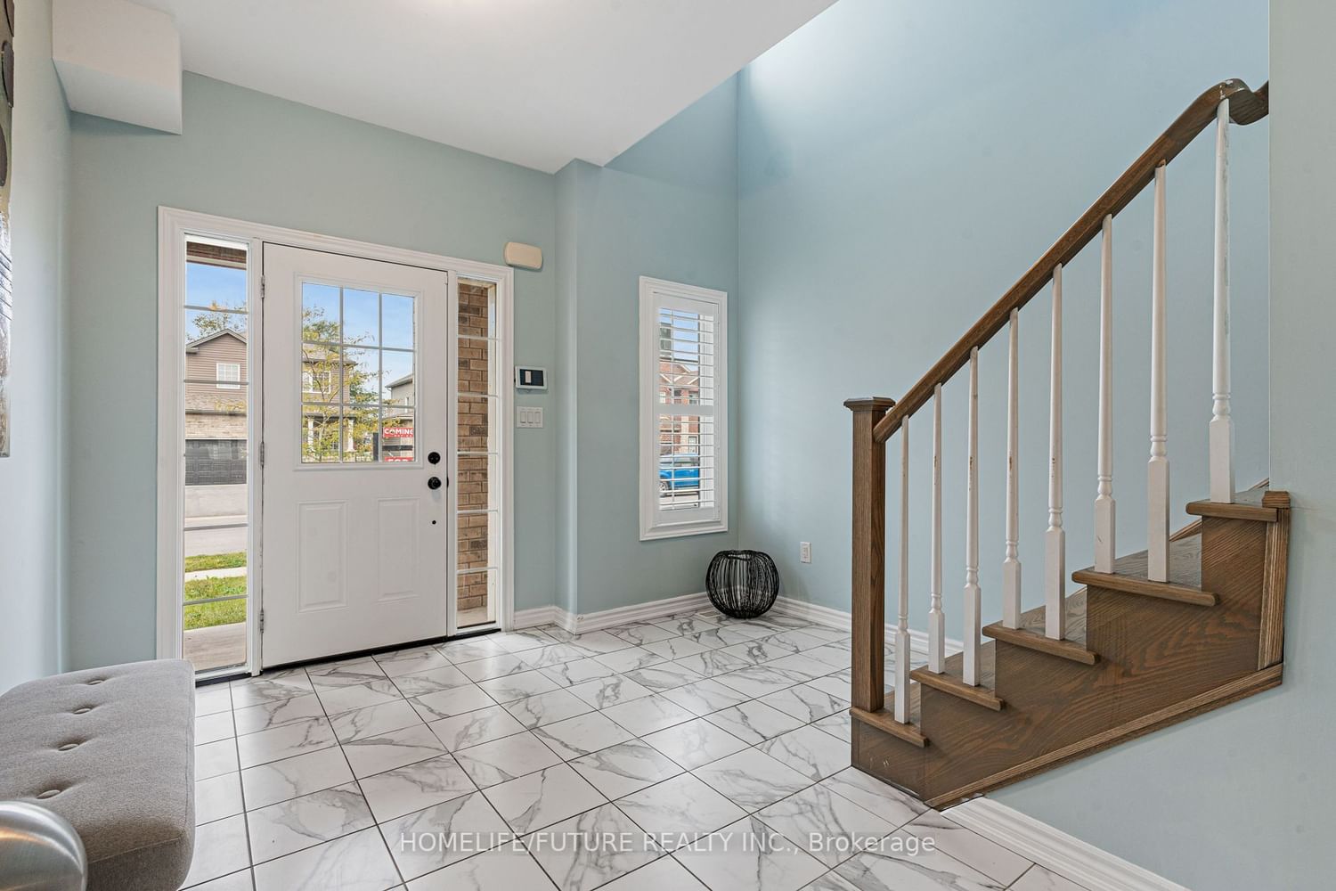 Listing Image 7
