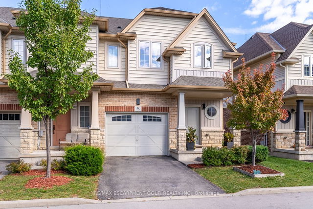 28 - 8 LAKELAWN Road