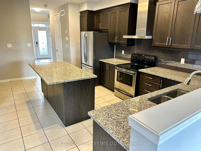 267 Buttonbush St, Waterloo, N2V 0B4 | Image 2